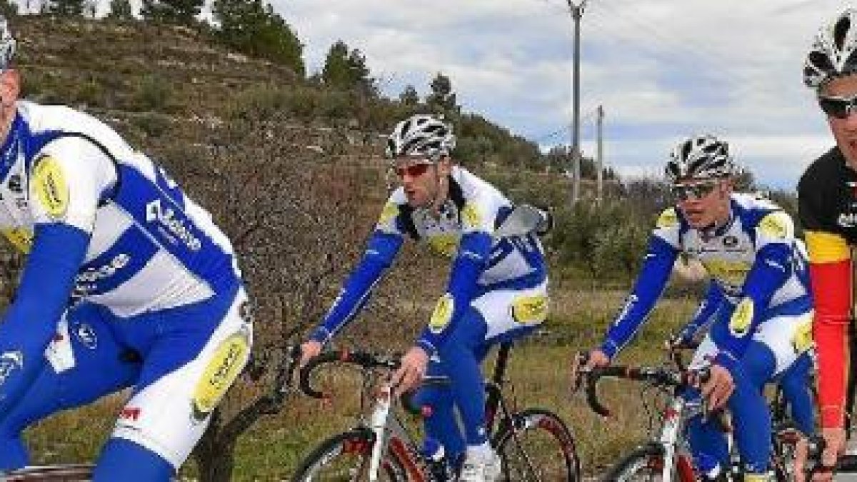 Otra gran escuadra para la Clásica Ciclista de Almería.