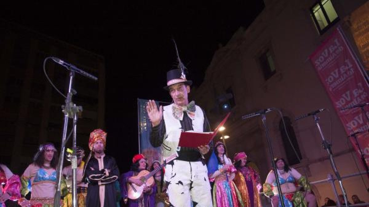 Juan Antonio Barrios, durante su pregón de Carnaval.