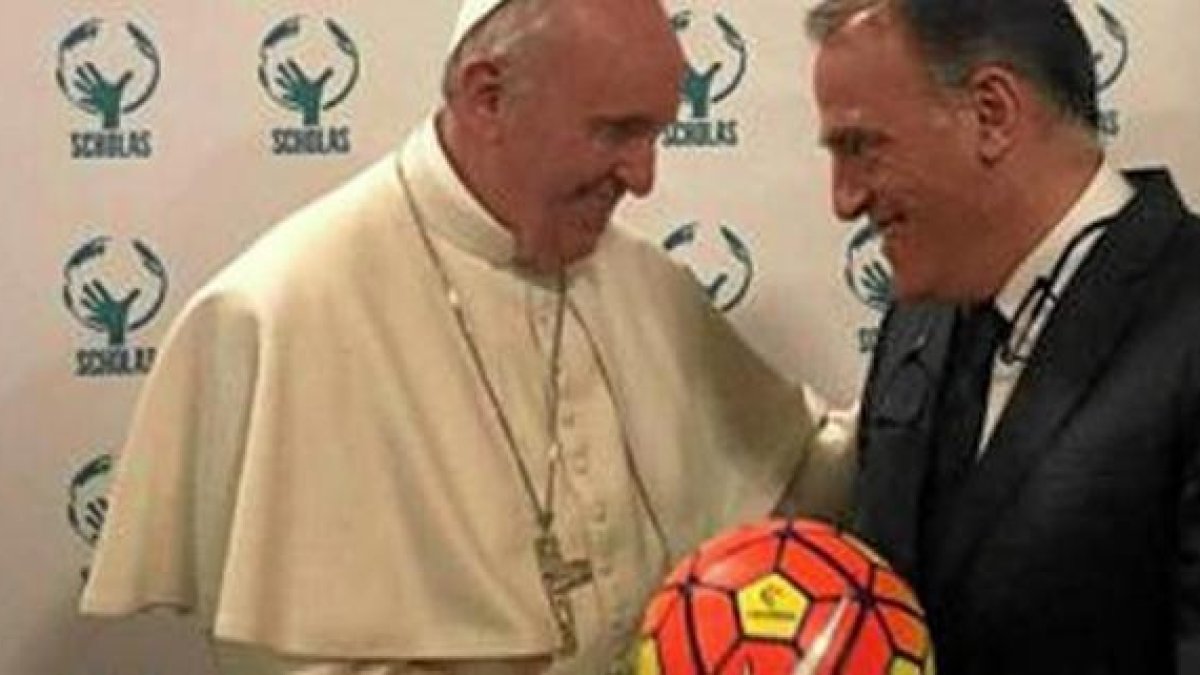 Javier Tebas con el Papa Francisco.