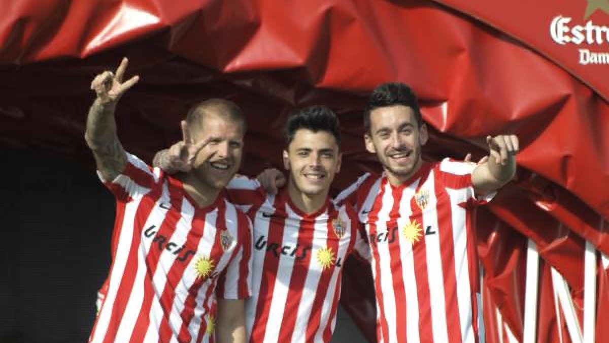 Posando para LA VOZ Morcillo, Ximo e Iago.