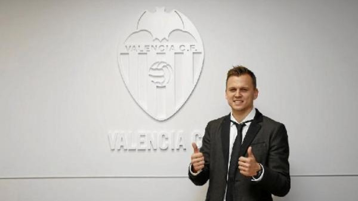 El jugador ya está en Valencia.