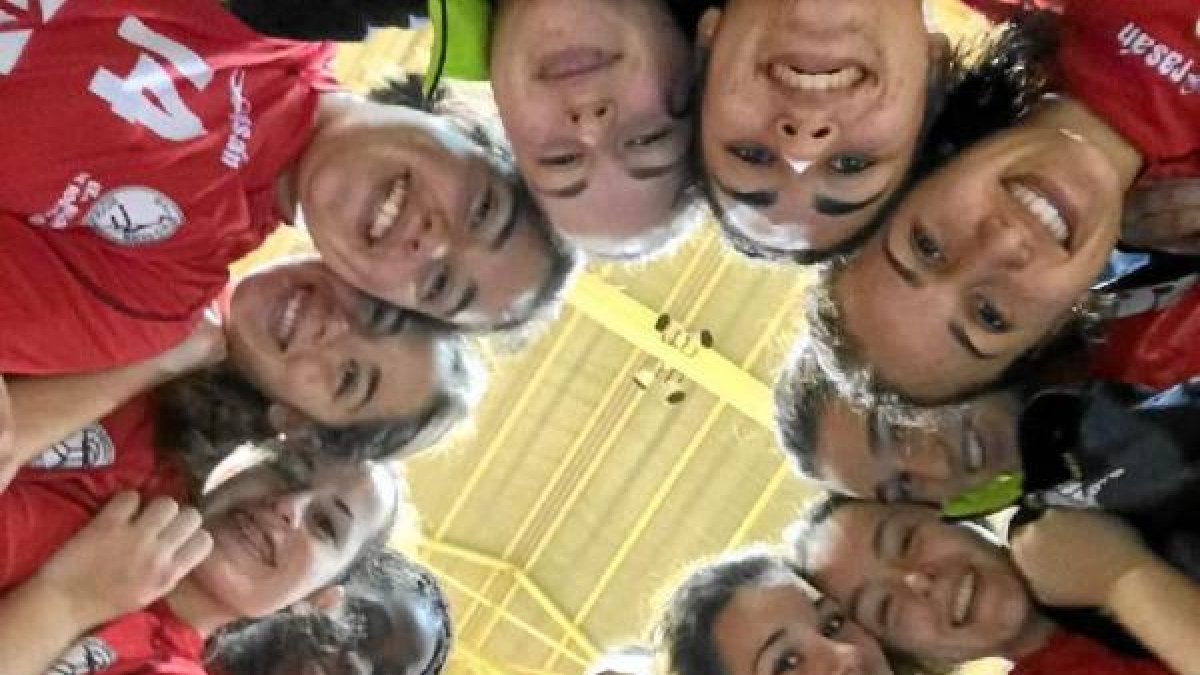 Las rojillas tras la victoria ante Almuñecar.