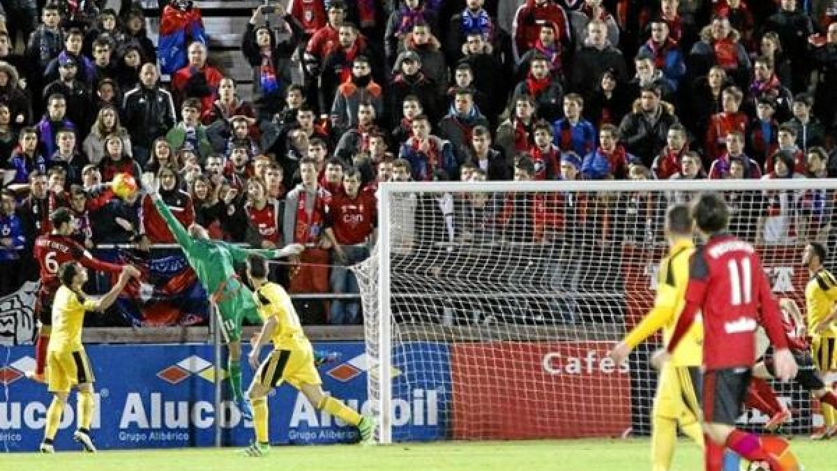 Osasuna encaja un severo correctivo en Miranda.