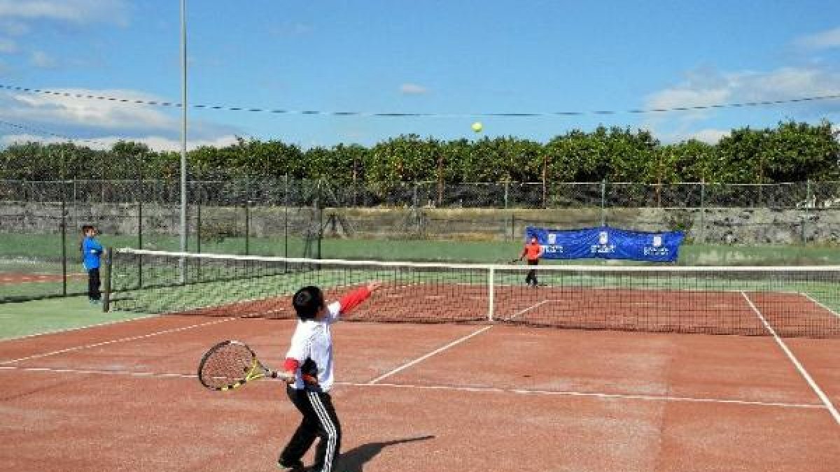 Pechina lucirá el mejor tenis formativo.