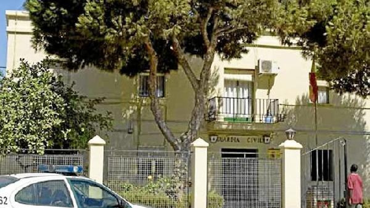 Cuartel de la Guardia Civil de Roquetas de Mar.