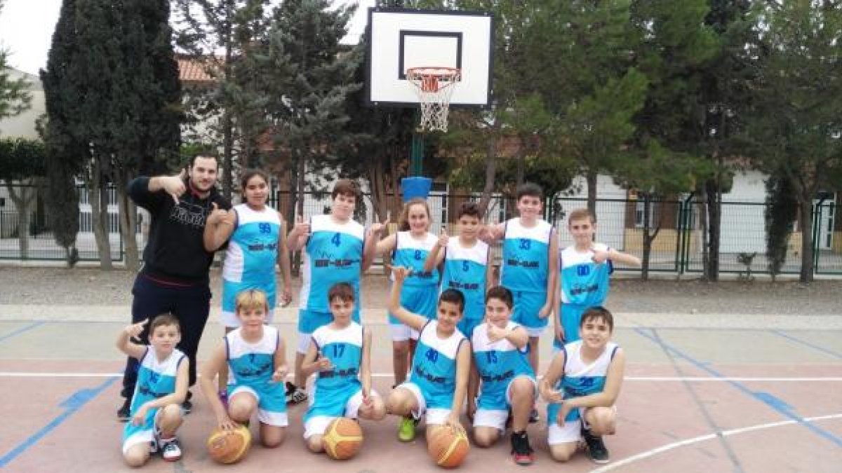 Las promesas del baloncesto en La Mojonera.