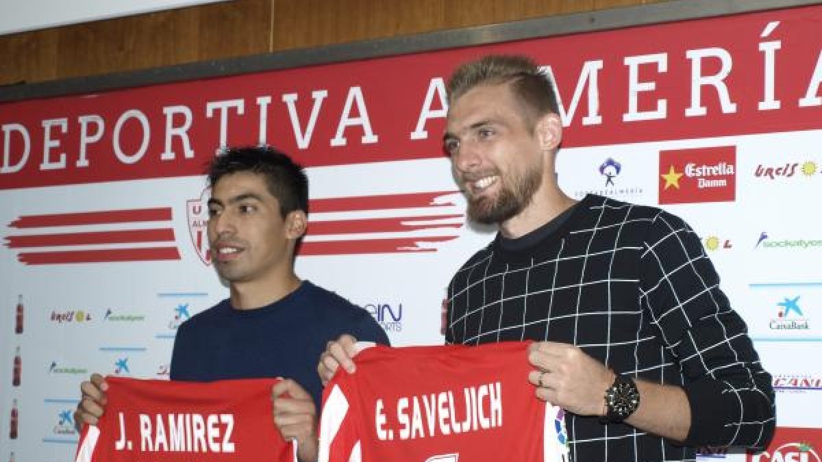 Juan Ramírez en sala de prensa.