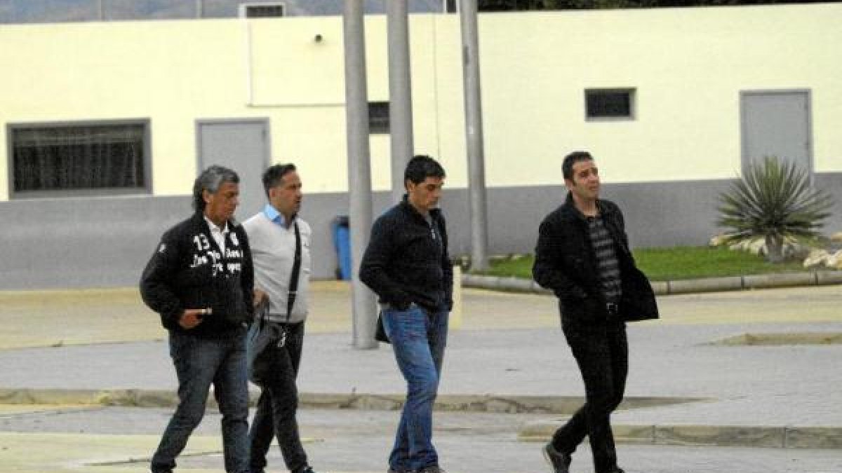 Llegada triunfal de Goro al Almería con Alberto Benito.