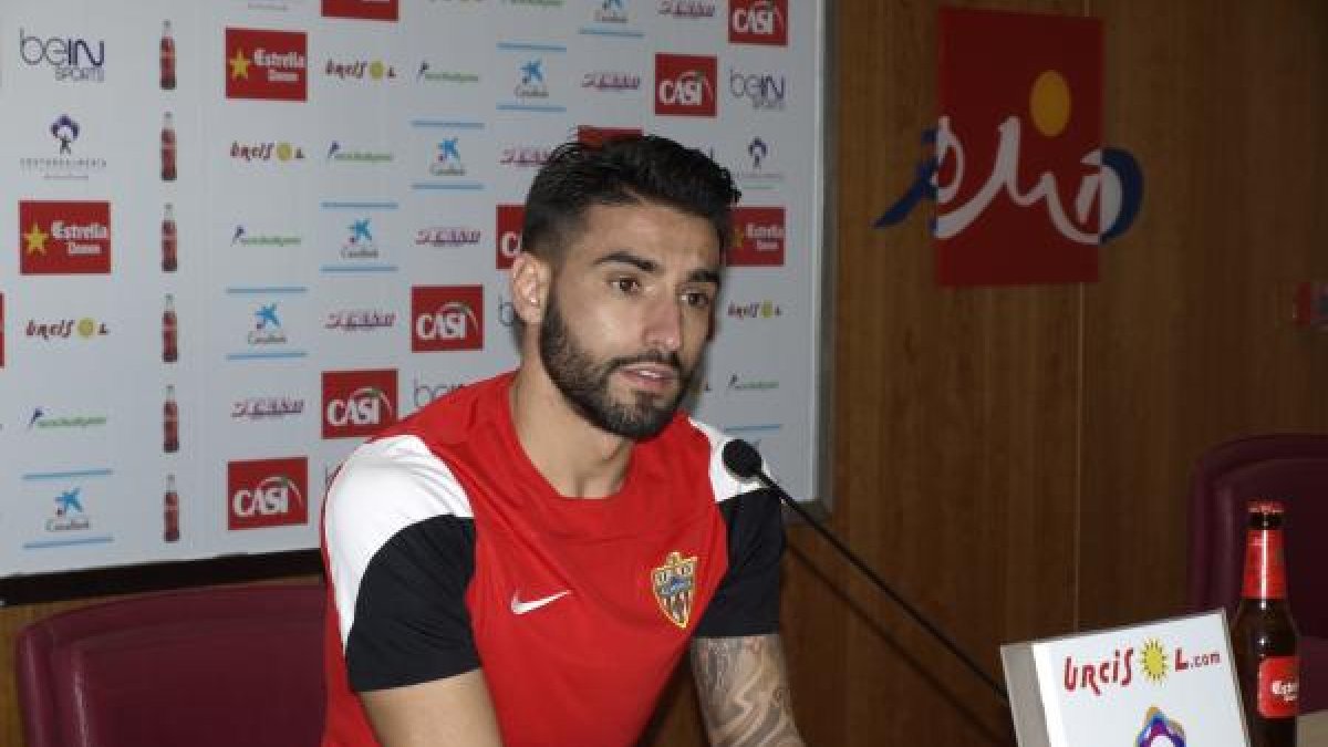Chuli en rueda de prensa.