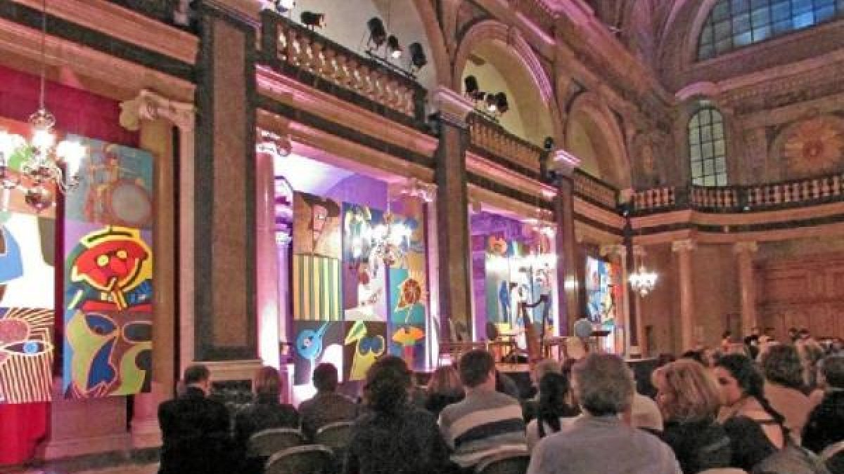 Chapelle de la Trinité de Lyon con la muestra.