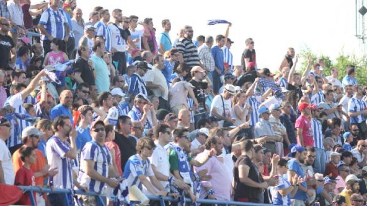 Aficionados del Leganés.