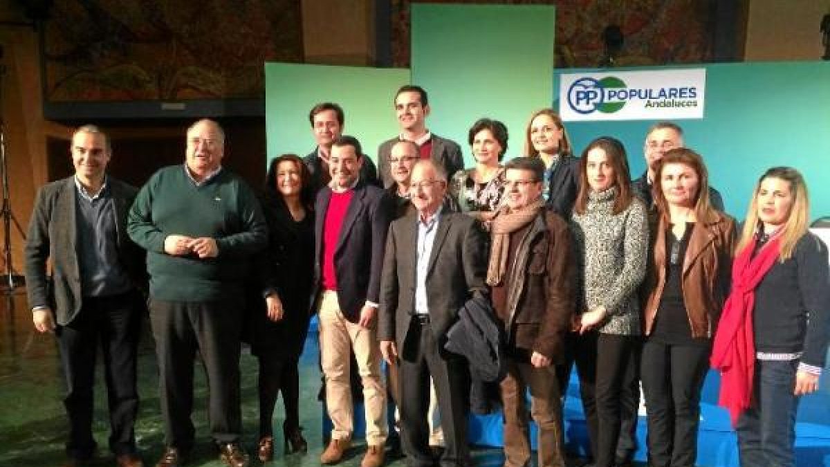 Delegación almeriense en la reunión del PP andaluz.