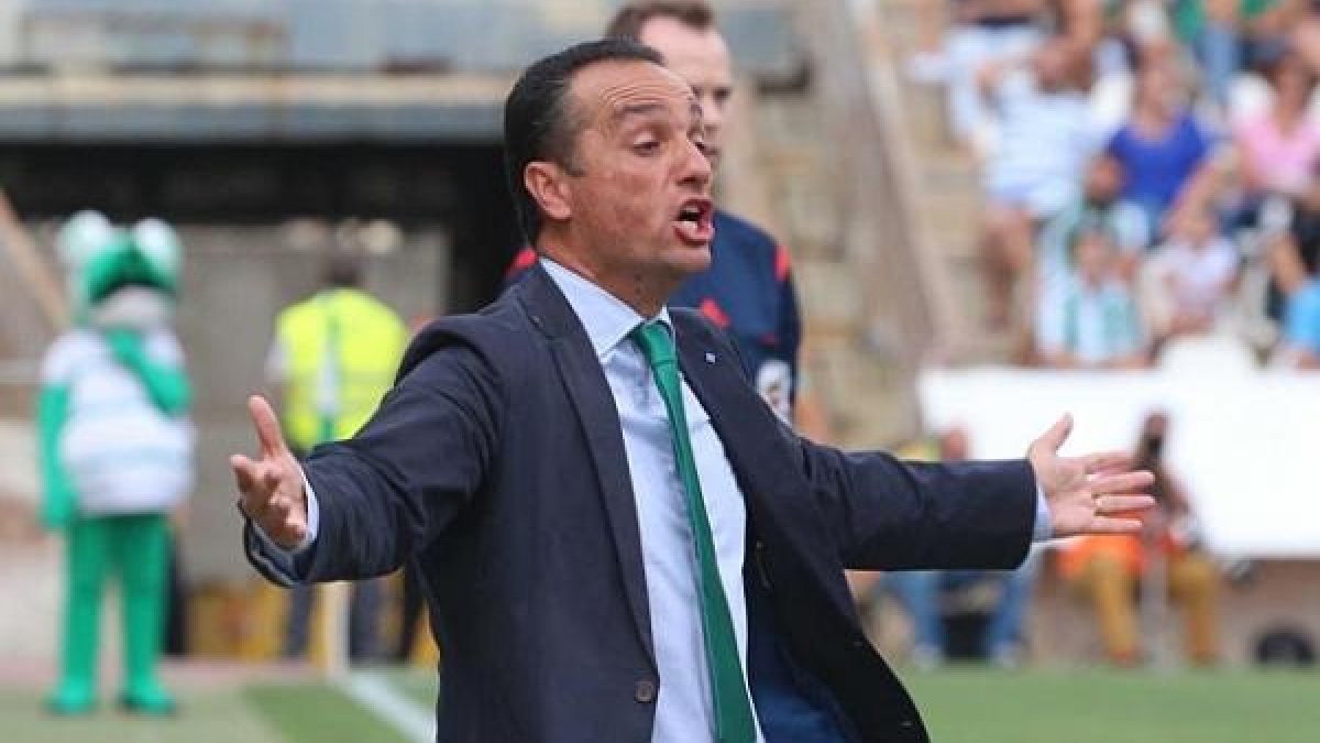 Oltra viene con el Córdoba en ascenso directo.