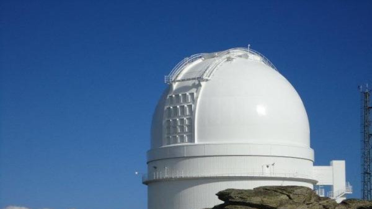 El observatorio se encuentra en la sierra almeriense de los Filabres.
