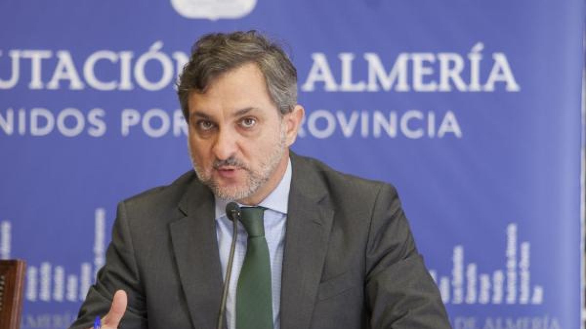 El diputado provincial, Ángel Escobar.