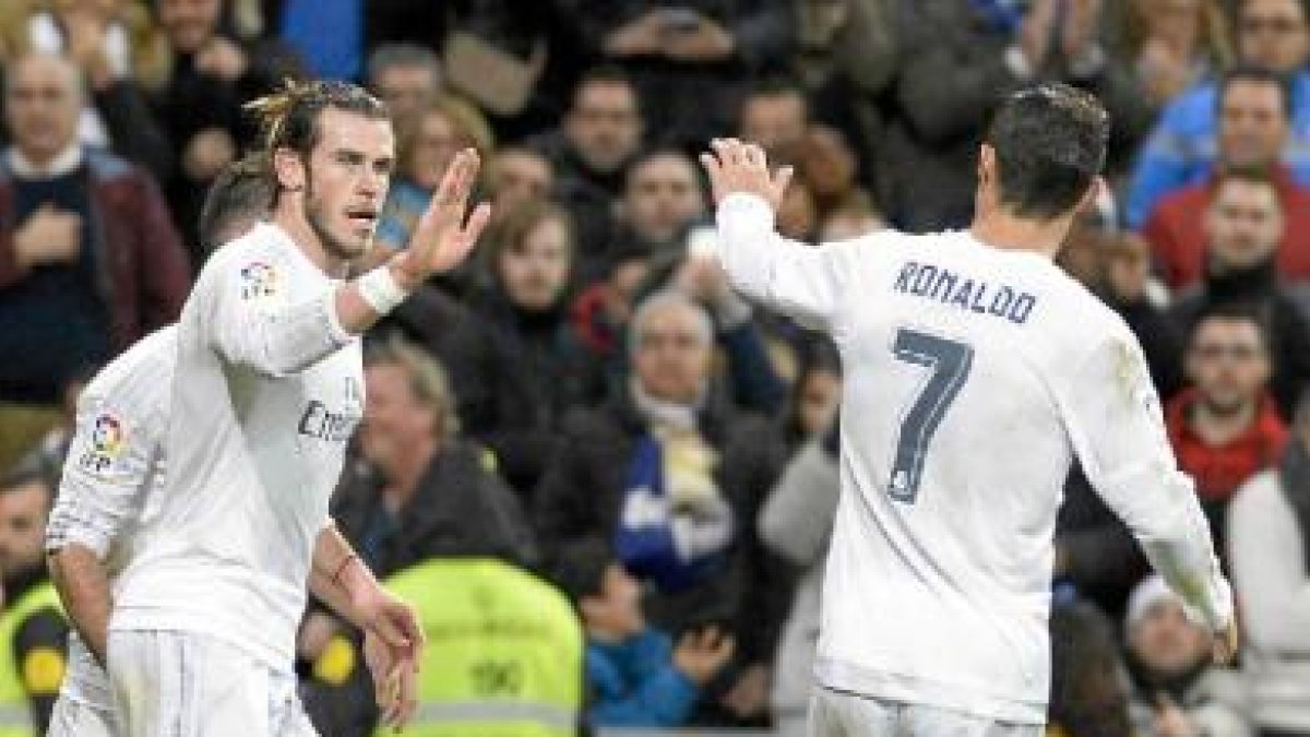 Bale celebra con Cristiano.
