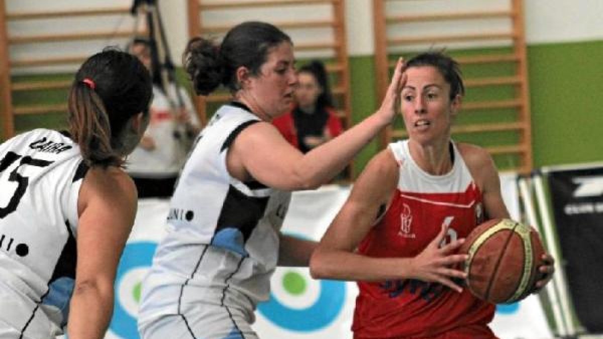 Las jugadoras almerienses lo intentaron.