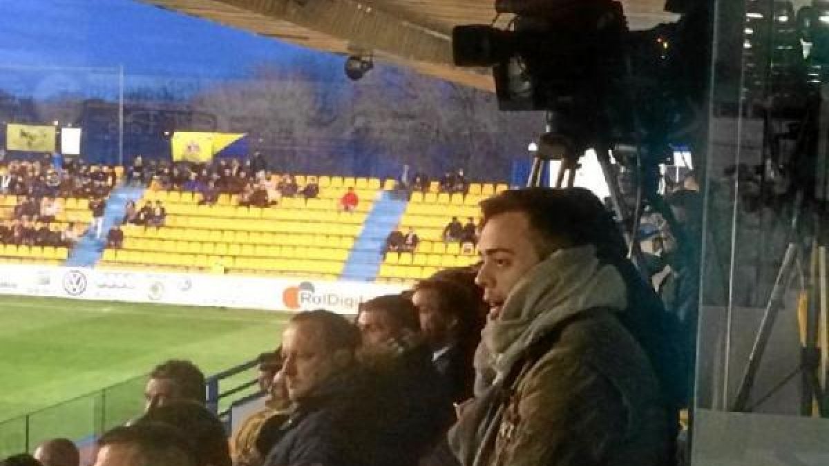 Dani Benítez en la grada de Santo Domingo.