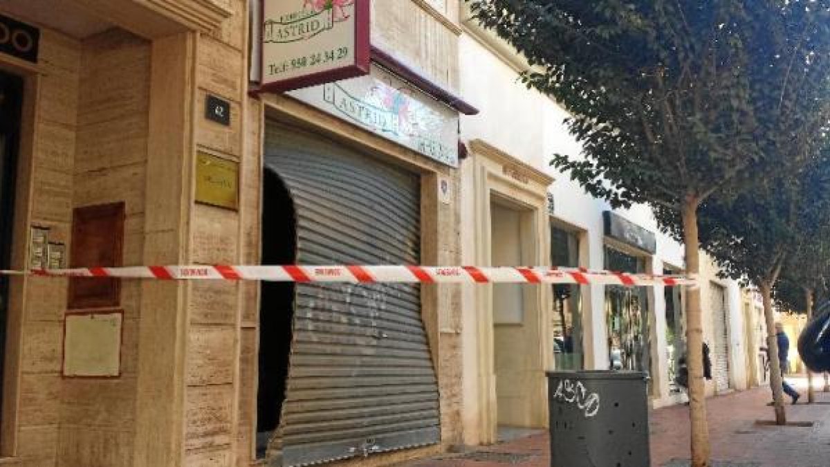 Fachada de la floristería, tras el incendio.