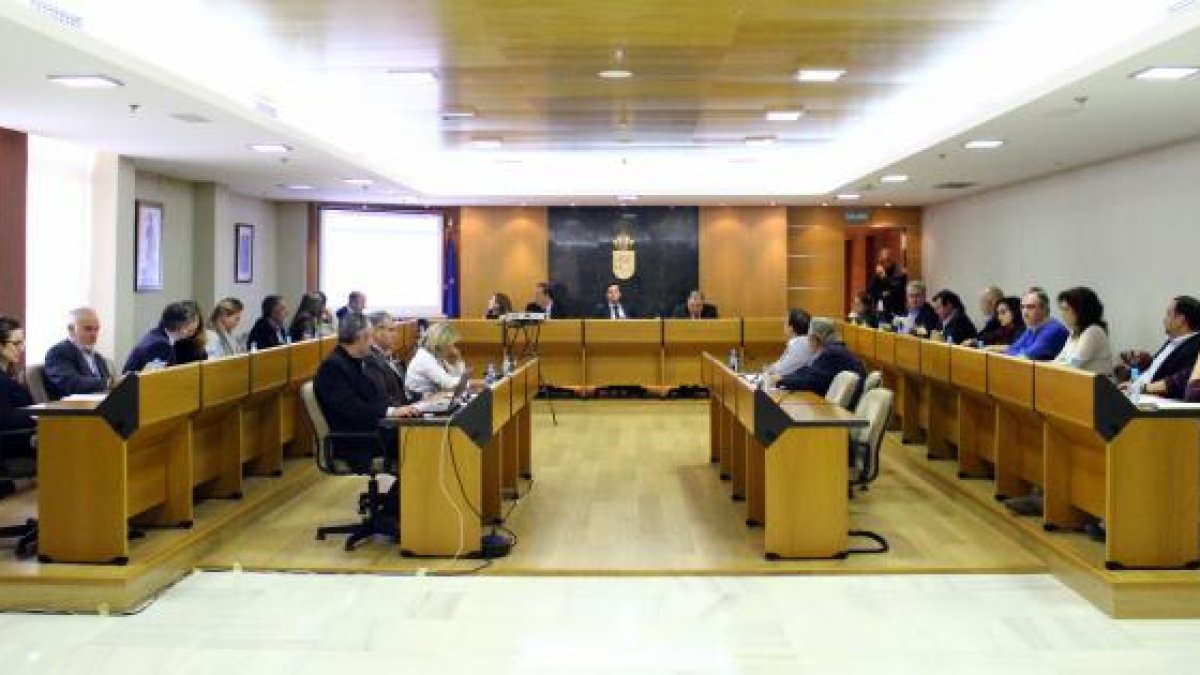 Pleno celebrado en el Ayuntamiento de El Ejido.