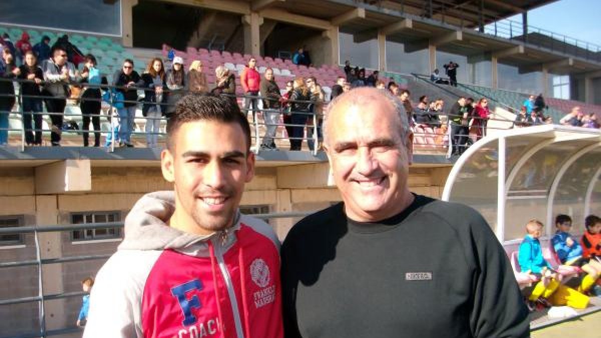 Dani Romera y su padre, Miguel, en la Ciudad Deportiva de Vícar.