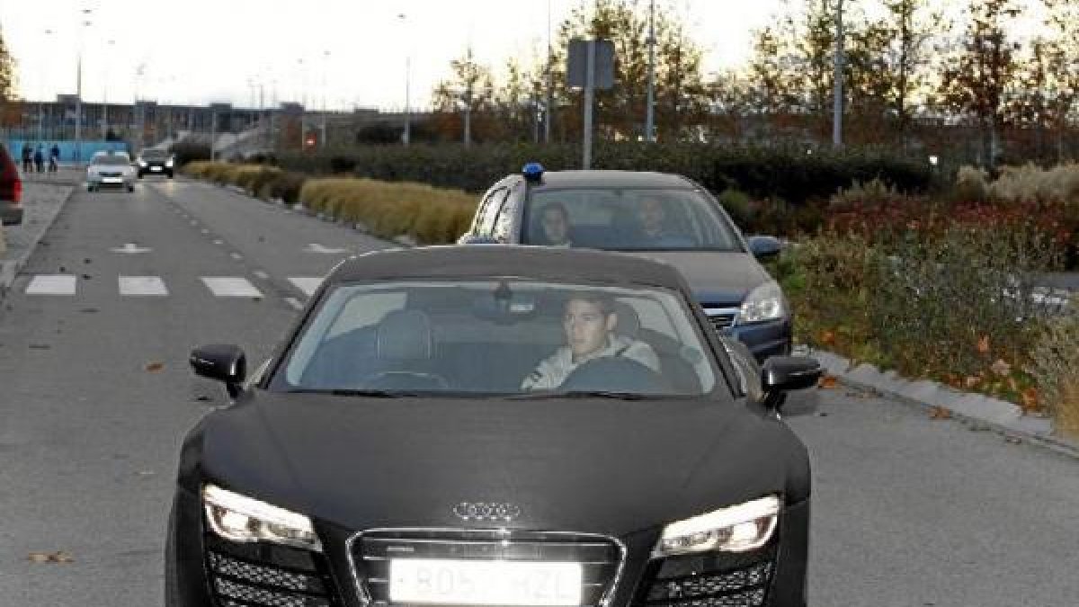 El jugador llegando a Valdebebas.