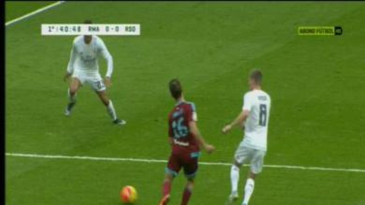 Lesión de Canales antes del descanso.