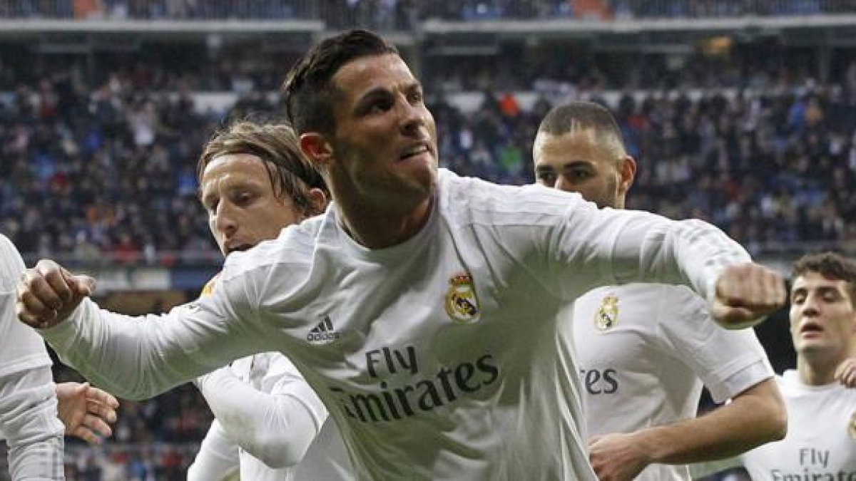 Cristiano celebrando con rabia un gol en el Bernabéu.