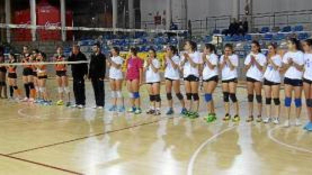 Las almerienses no sumaron puntos en su visita a tierras malagueñas.