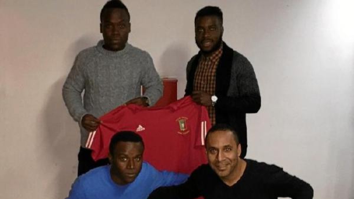 Los Senobua son una saga de grandes futbolistas.