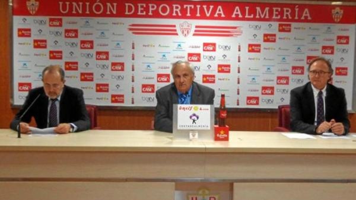 Alfonso García en la junta de accionistas.