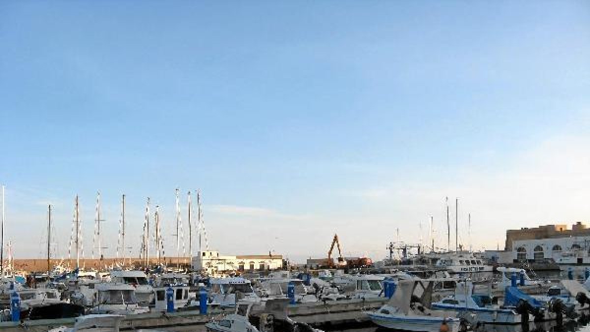 Vista general del Puerto de Roquetas.