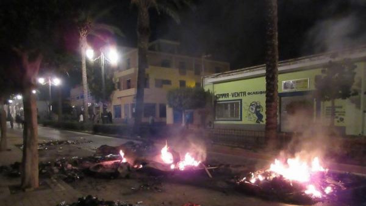 Al caer la noche se sucedieron en la zona varios altercados.