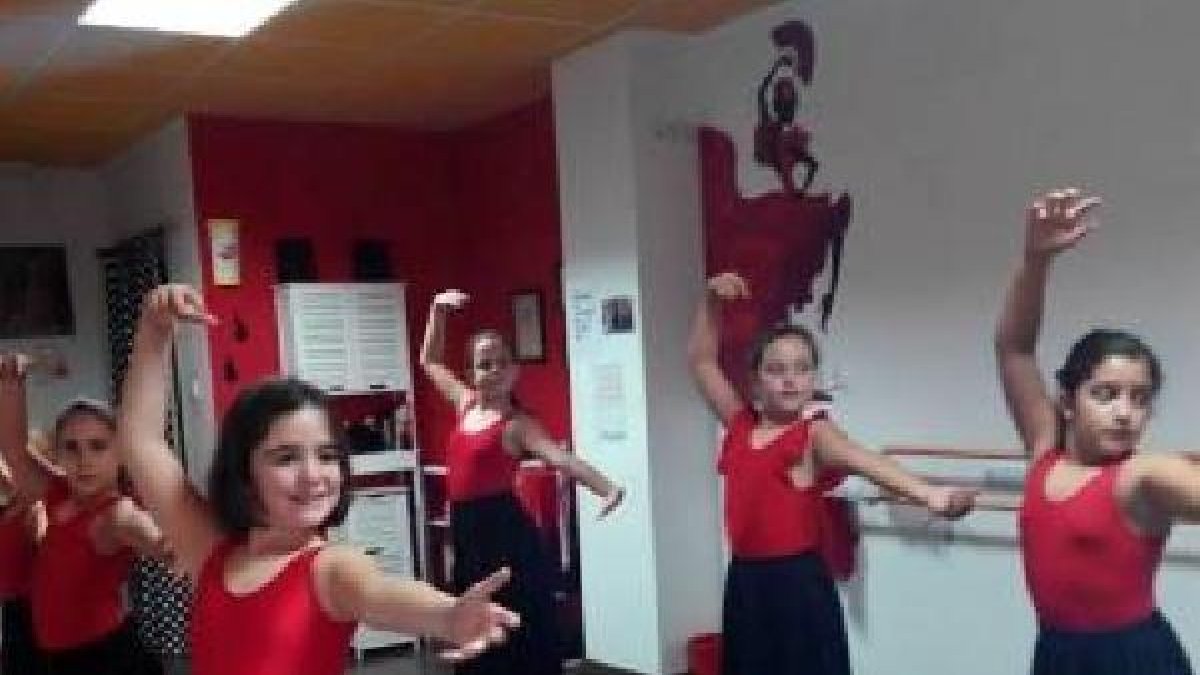 Alumnas de la Academia de Baile Arantxa Guerrero