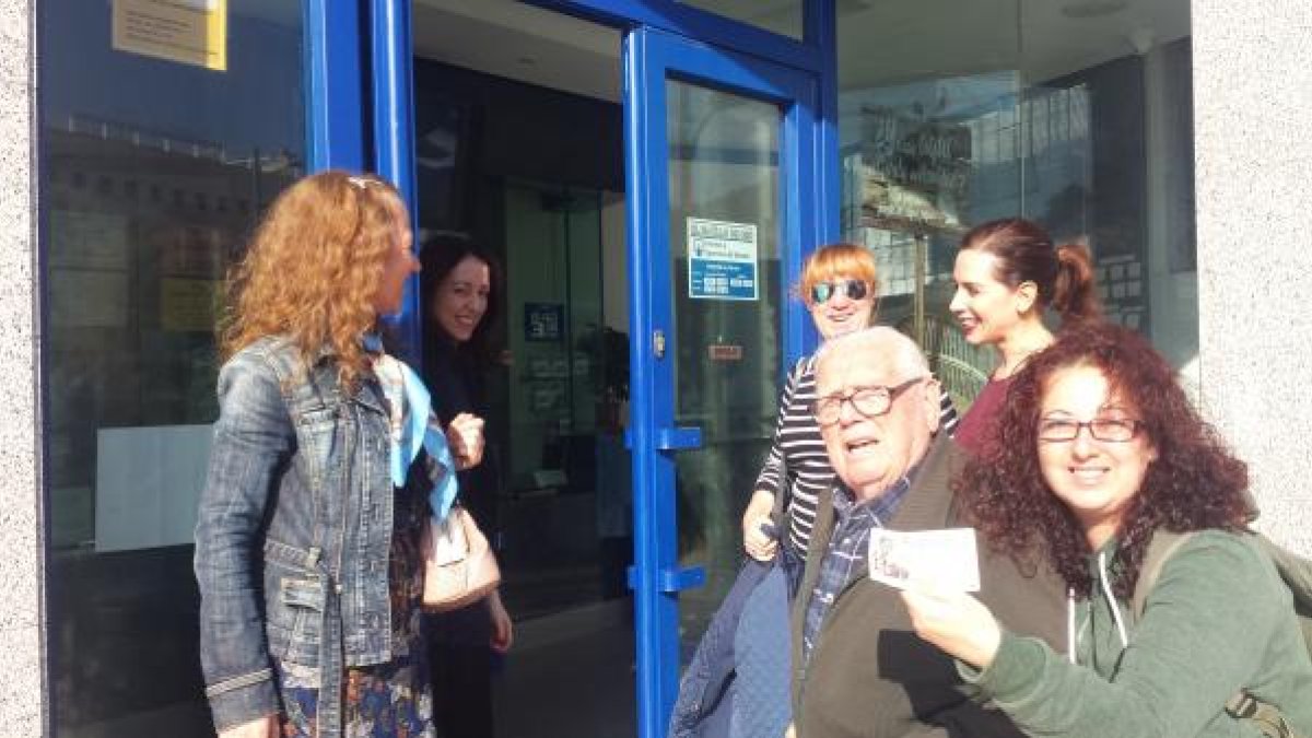 Algunos de los premiados con este quinto premio.