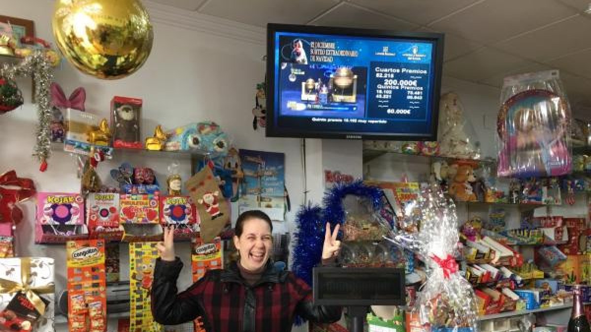 En Albox el décimo lo ha vendido una tienda de chucherías.