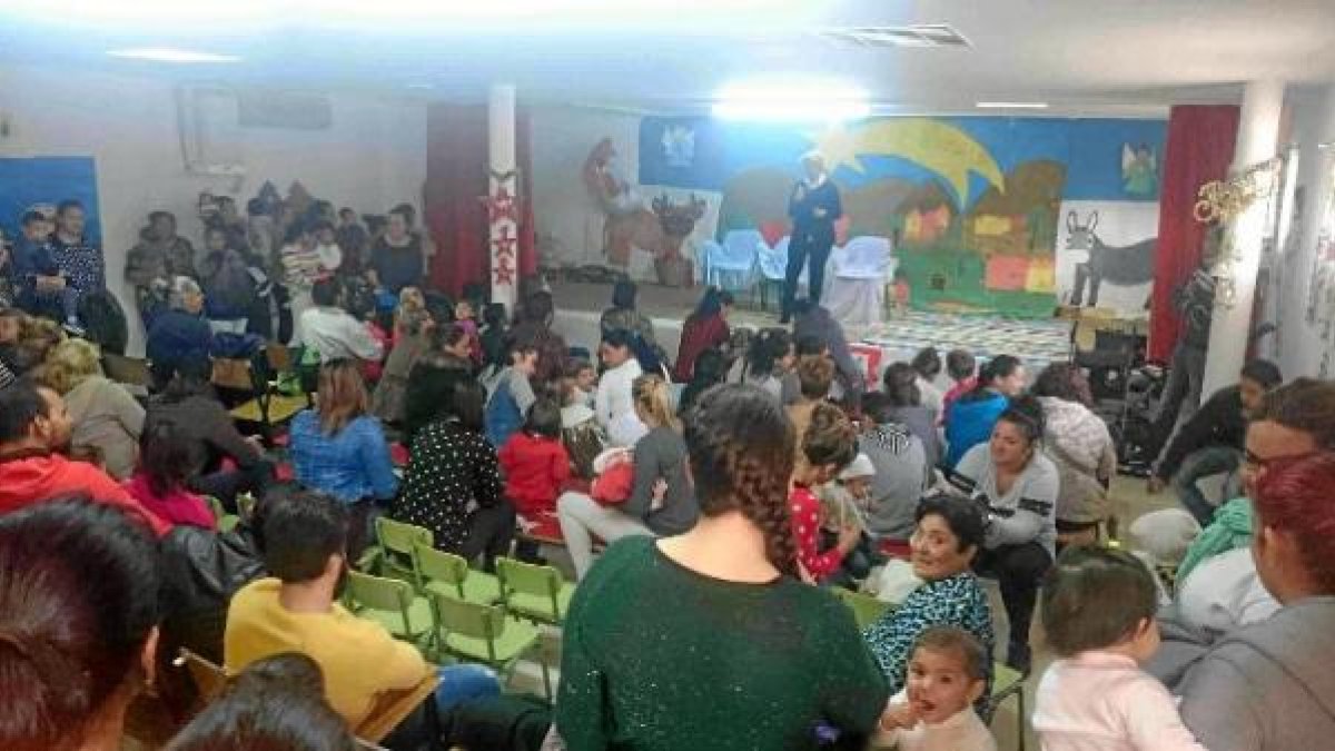 Momento de la recreación del Belén con la presencia de Pilar Ortega