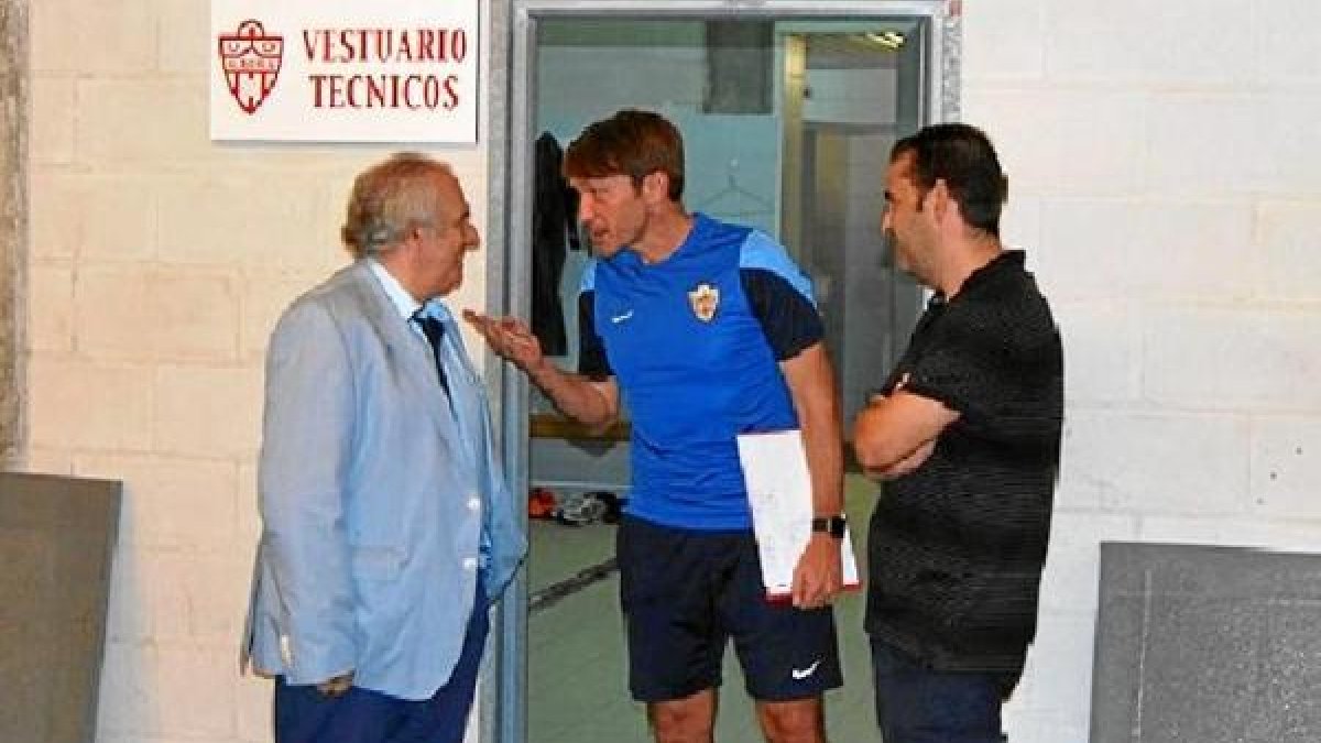 Alfonso, Carrillo y Benito tienen un problema.