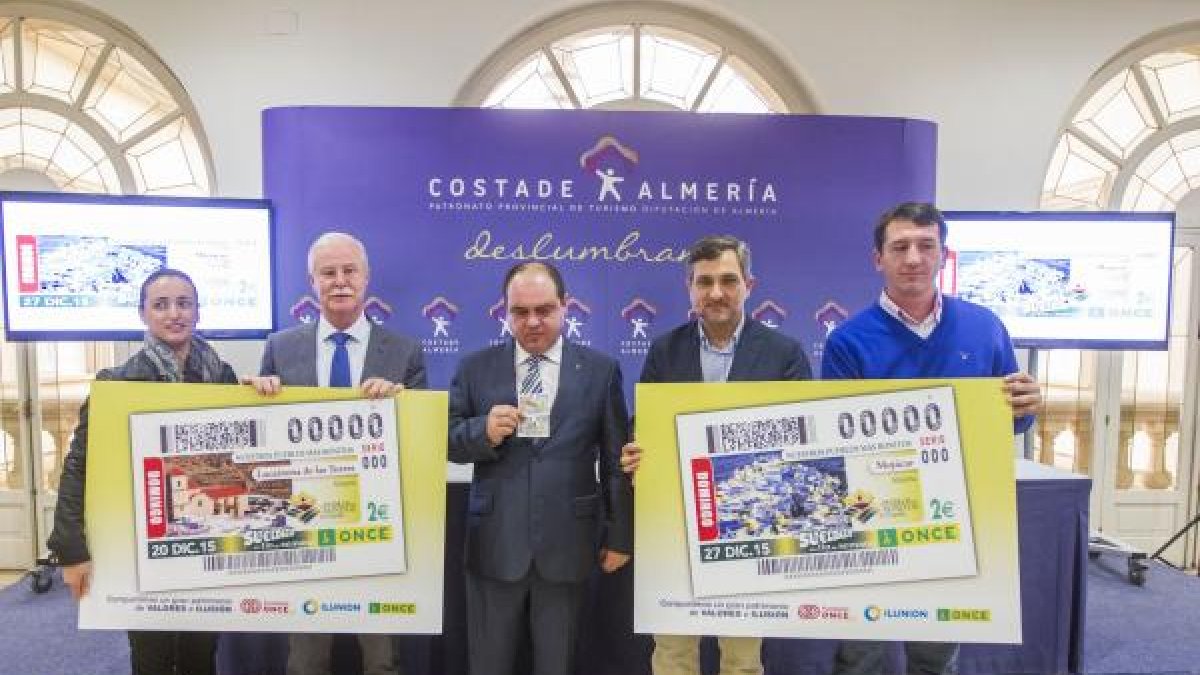 Presentación en la Diputación Provincial de los dos cupones.