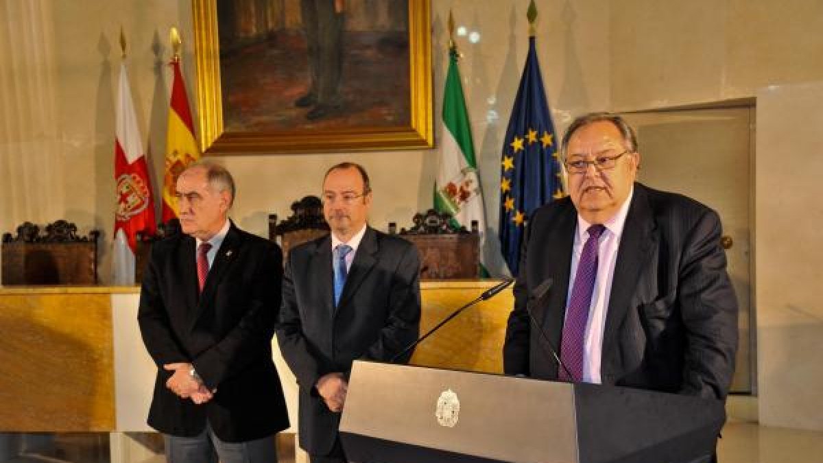 Martín Doblado con Luis Rogelio y Eduardo Herrera.