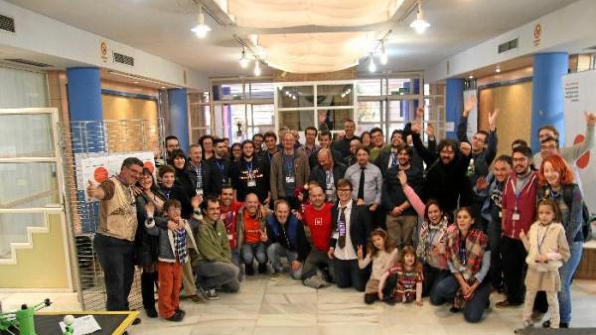 Foto de familia de los asistentes el sábado.