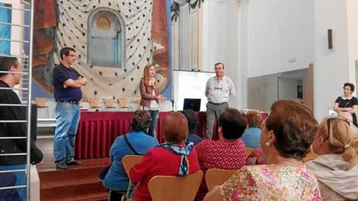El Centro de adultos de El Ejido fue el primero en participar en la iniciativa.