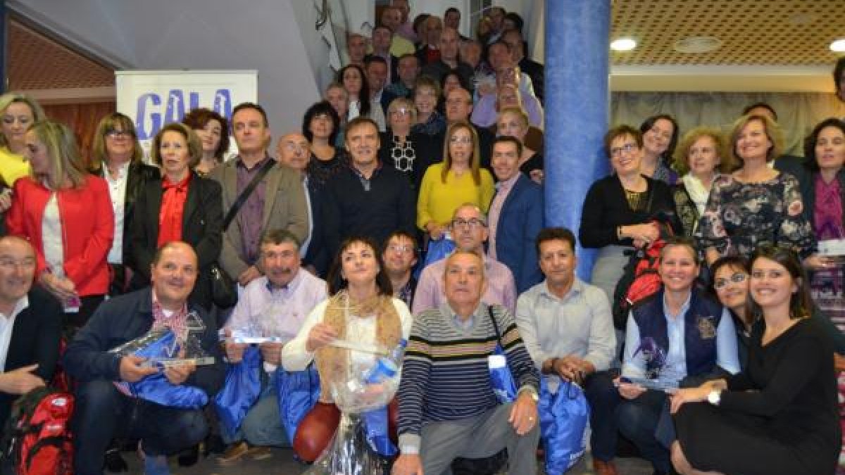 Participantes en la gala de Rutas y Senderos de Diputación.