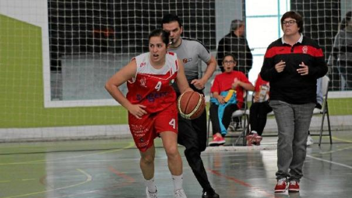 Las almerienses lo intentaron hasta el final.