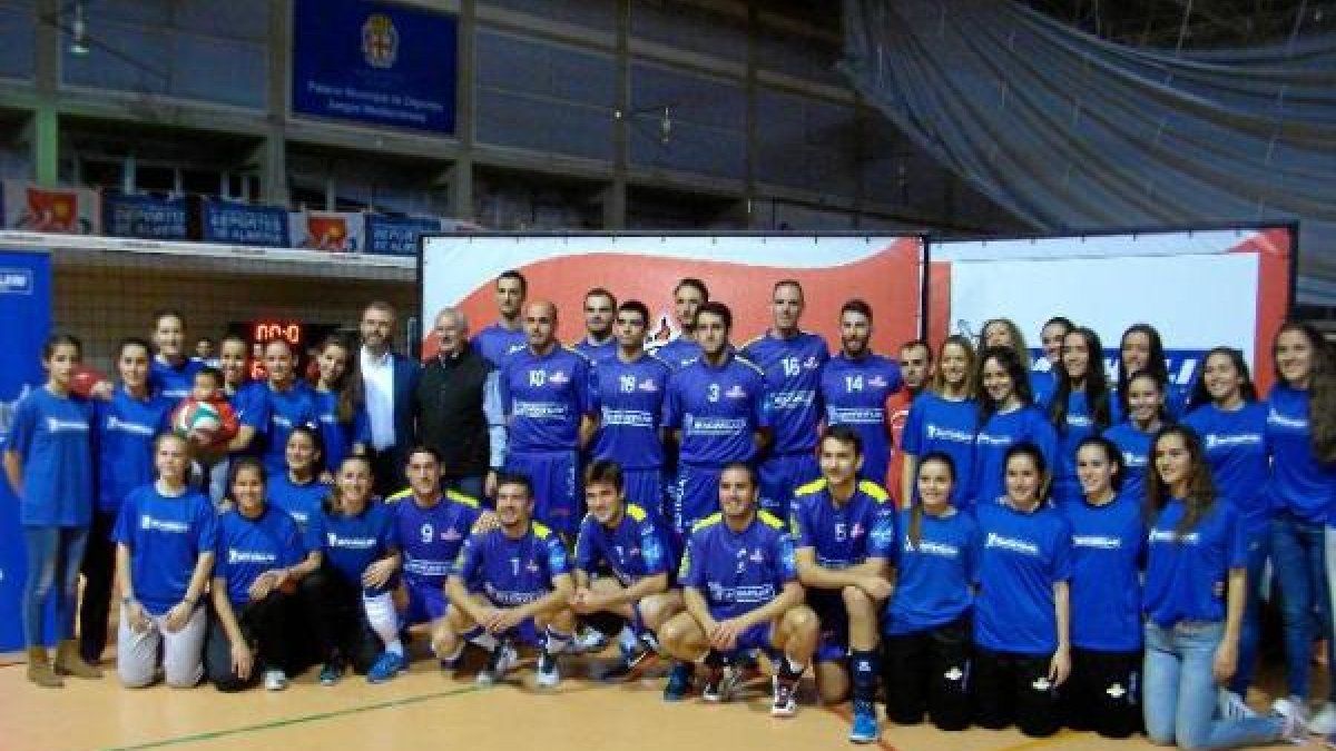 Tarde de voleibol en el Palacio del Mediterráneo.