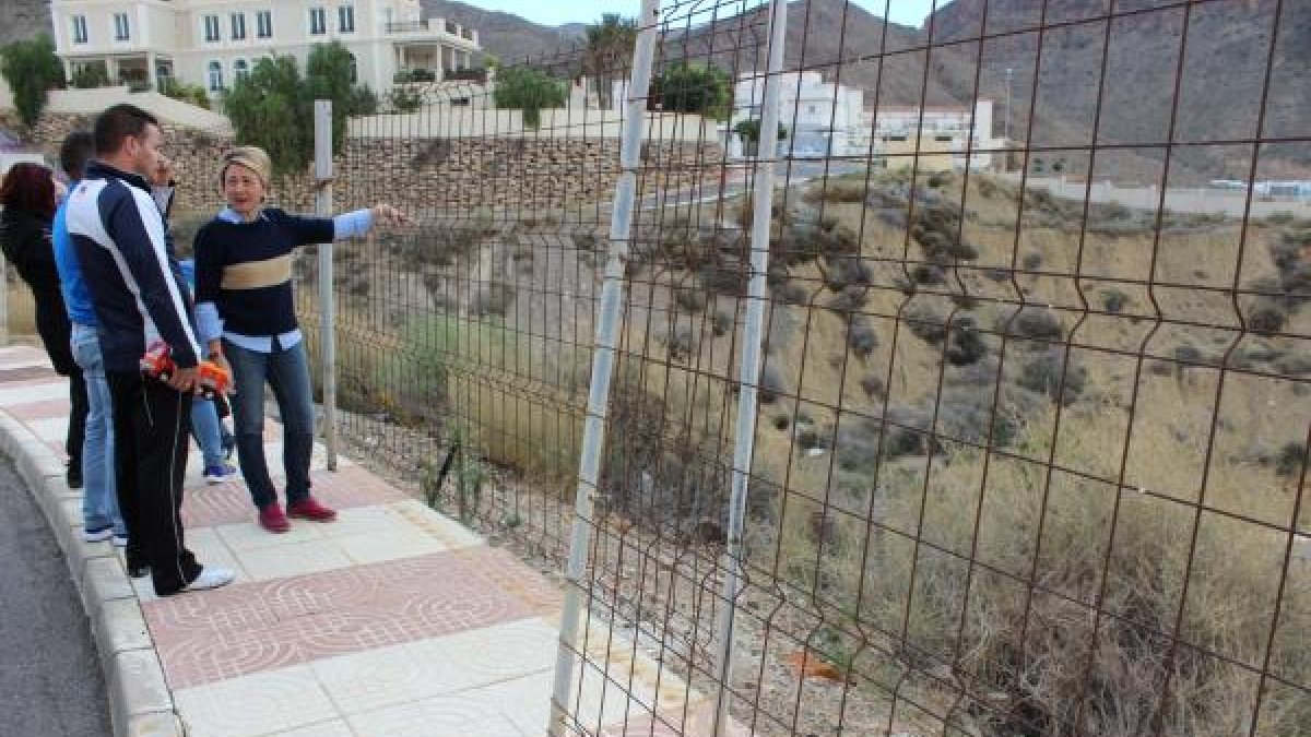 Eloisa Cabrera durante su visita a la zona donde se van a realizar las obras.