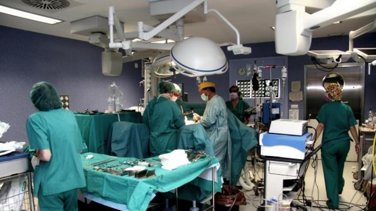 Quirófano de Torrecárdenas preparado para extraer órganos de un donante.