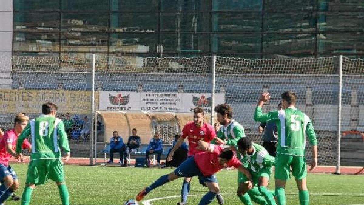 Dani Cara en el partido de Atarfe.