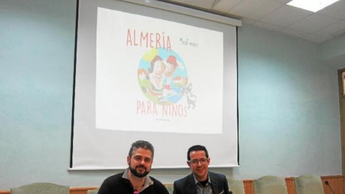 Jesús Muñoz estuvo acompañado por el editor Alberto Cerezuela.