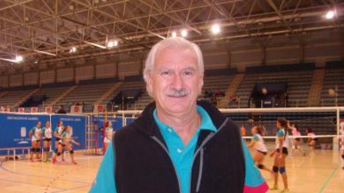 El presidente del Mintonette en la Winter Cup.